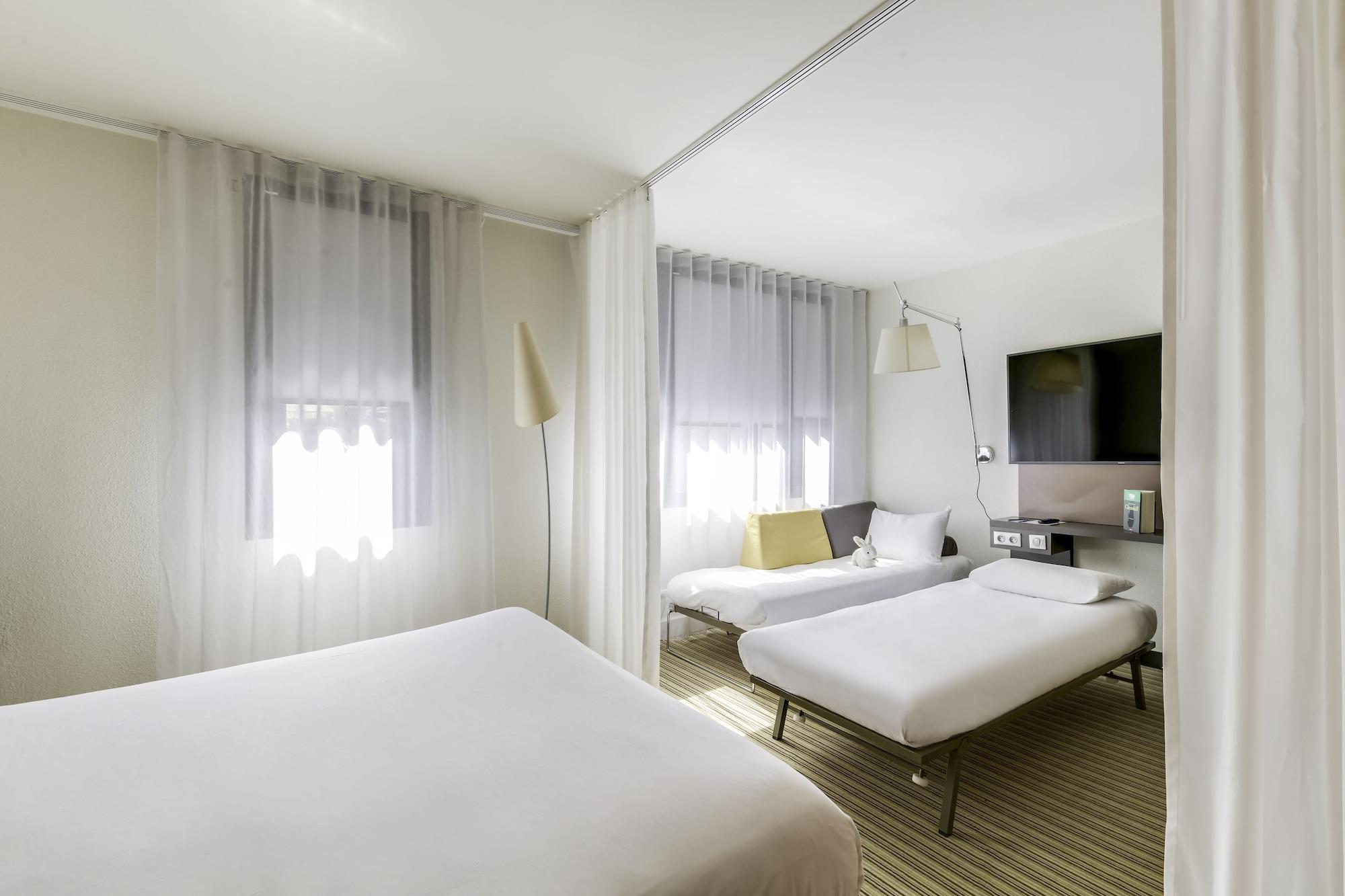 B&B Hotel Velizy Est מראה חיצוני תמונה